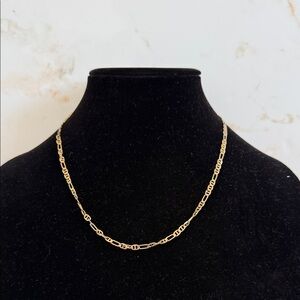 Elegant Gold Chain Necklace